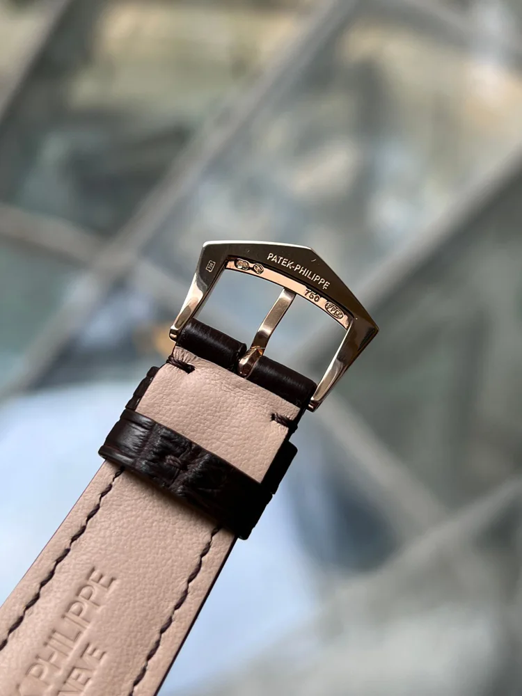 Patek Philippe Calatrava 5296R-001